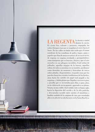 Lamina La Regenta enmarcada en escritorio con libros, regalo unico para amantes de la literatura